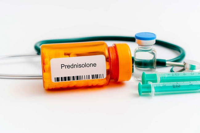 เพรดนิโซโลน (Prednisolone)